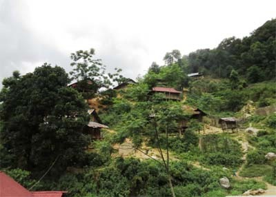 Rùng mình đường đến... bản sợ 